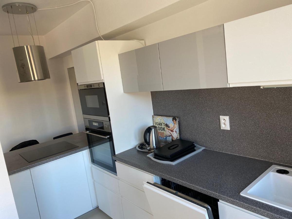 Apartman "Dunaj" Private Parking - Klimatizacia Šamorín Exterior foto